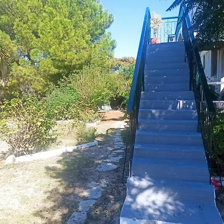 Filoxenia 8 Apartament Kómboi