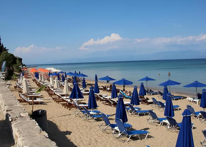 アパート Filoxenia 8 Kómboi