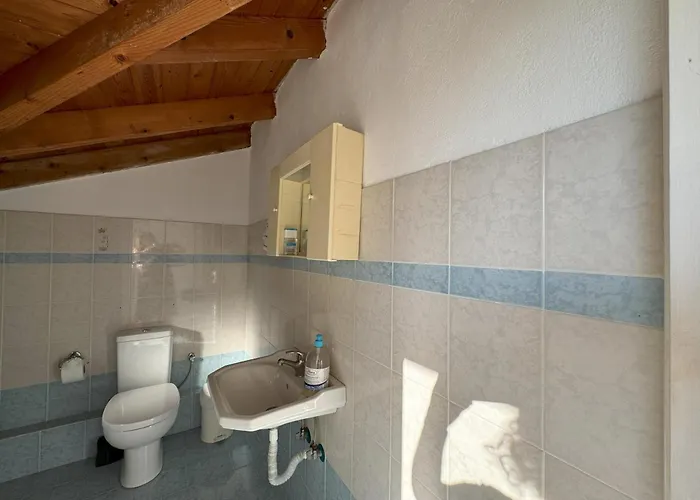 アパート Filoxenia 8